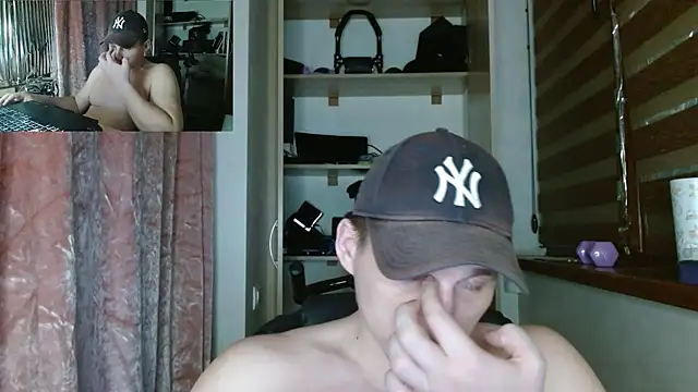 Show modela Poliglotjoe1 na web-kameri