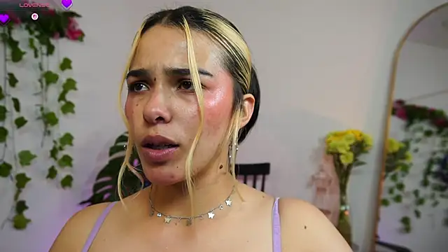 Chat XXX ao vivo de Nahoo__