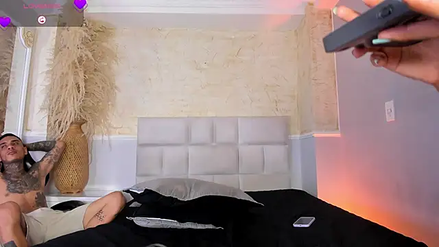 Chat +18 de BritneyAndMaleth ao vivo