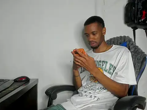 Czat XXX na żywo – Kofi_exotic_2