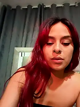 Emiily_Bills live XXX chat