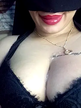 Zouzou_sexy Obrolan Langsung XXX