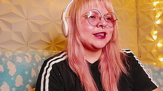 Chat XXX en directo de Satyn_doll
