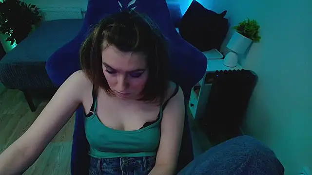 Chatroom XXX en direct de CranberryHot