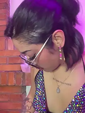 LilithMonette লাইভ XXX চ্যাট