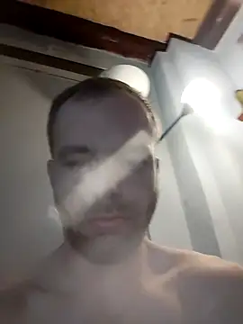 MatusCaddyn Webbikameraesitys