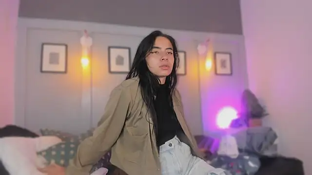 Czat XXX na żywo – Ivyy_sweet_