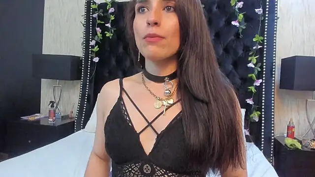 MeganNightt élő XXX-chatje