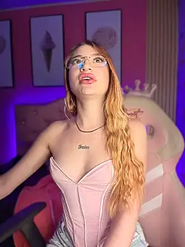 Jessy_Queen Show in webcam