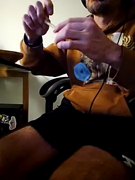 Show modela dufatcock na web-kameri