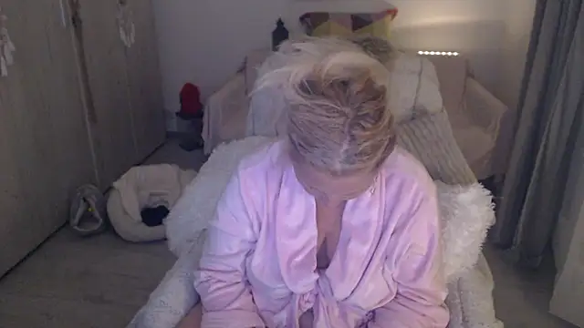 Divineblond Live XXX-Chat