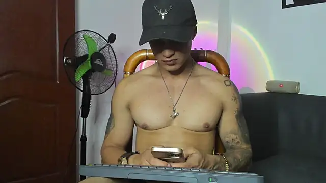 Webkamerová show AlexRoyce_