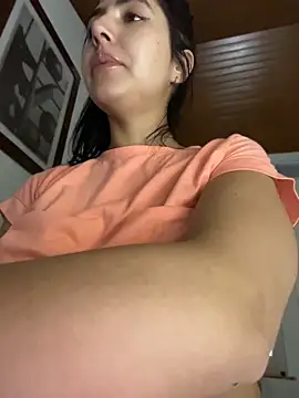 _Nina_1 Adlı Modelin Canlı XXX Sohbeti