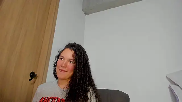 XXX chat uživo modela MiaRouseex