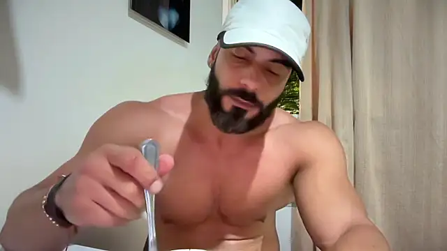 romeolovedark Chat XXX live