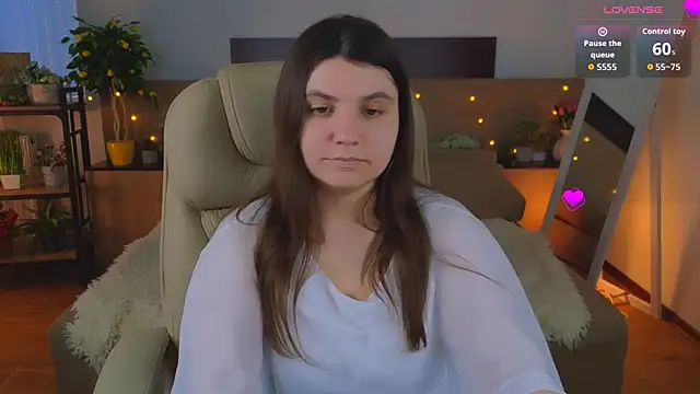 XXX chat uživo modela Viola__Shy