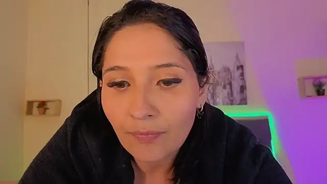 Czat XXX na żywo – emily_leinner
