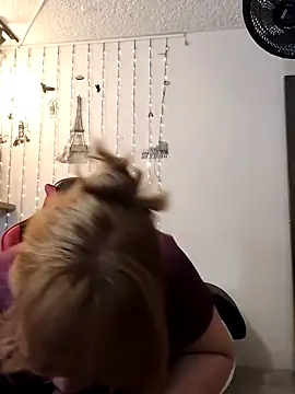 chloe_prgn Live XXX chat
