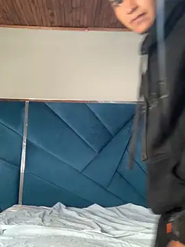 Emiliano_Reyes Webcam-Show