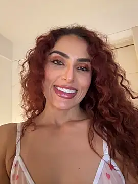 Victoria-77 live XXX chat