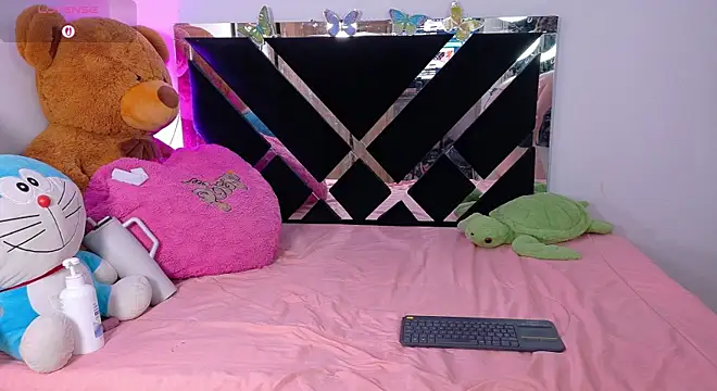Chat +18 de CatalinaSmith1 ao vivo