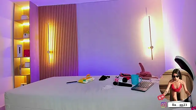liah_cleir's Live XXX Chat