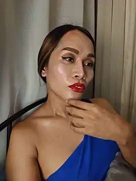 RomanticPearlTS' Live XXX Chat
