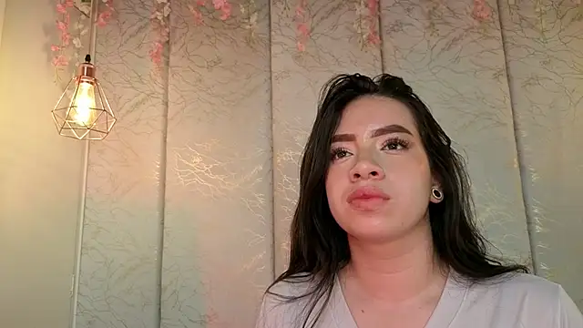 DivaNoirr 라이브 XXX 채팅