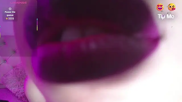 cristal_horny19 即時 XXX 聊天