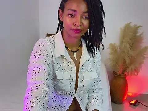 Show de kristinereyes_ na webcam