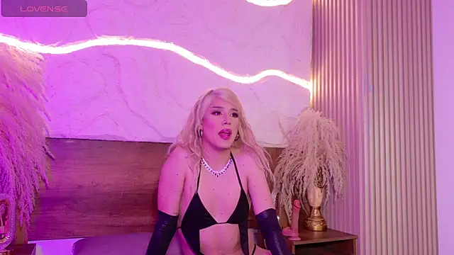 emma_dragon Webcam show