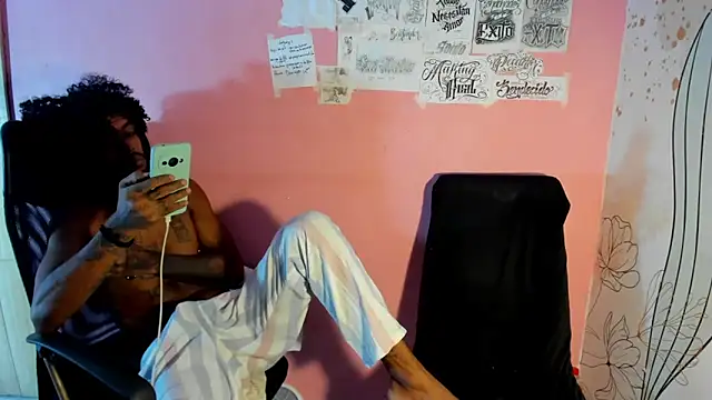 hot_ebanospicy's Live XXX Chat