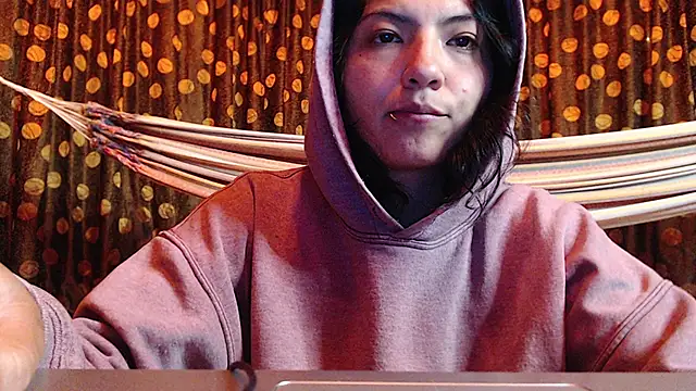 Asaray_T Live XXX Chat