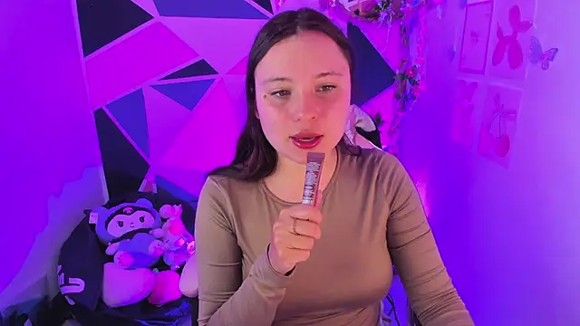 little_emma0: онлайн-секс-чат