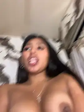 BrunetteBliss69 Live XXX-chat