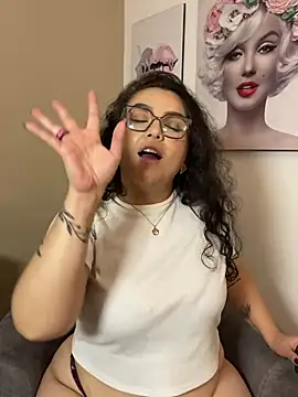 AlmaraRouge's Live XXX Chat