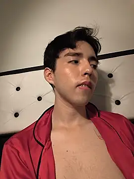 Živý XXX chat Lucca__555