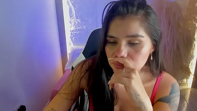 dominique25_n Live XXX chat
