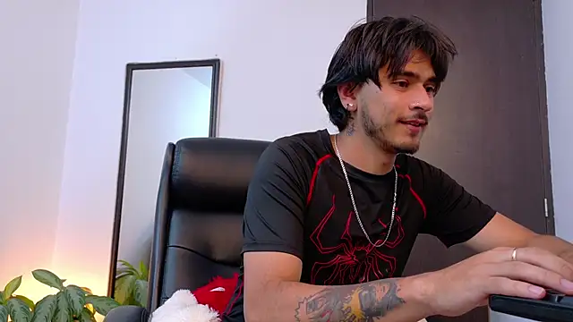 Elian_savoy webkamerás műsora