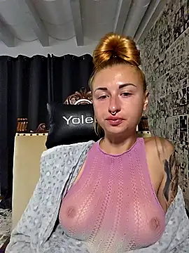 kylie_blck: онлайн-секс-чат