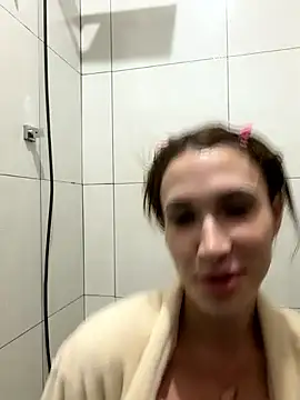 Irresistible24 Adlı Modelin Canlı XXX Sohbeti