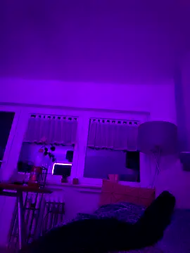 Schnubby1n Live XXX chat