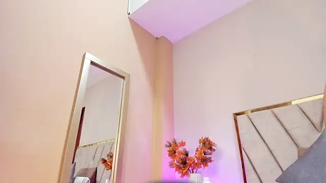 Chat +18 de SeleneLujan ao vivo