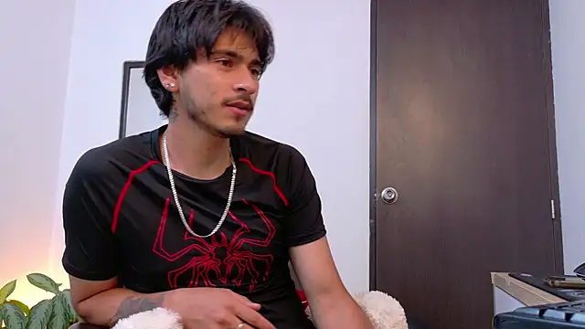 Elian_savoy Show Webcam
