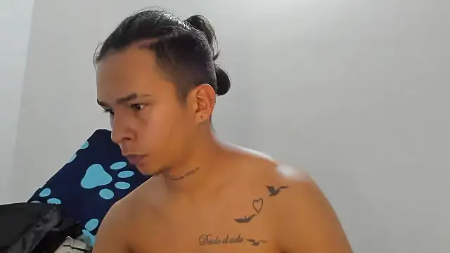 bliinkii_and_luka_ Show Webcam