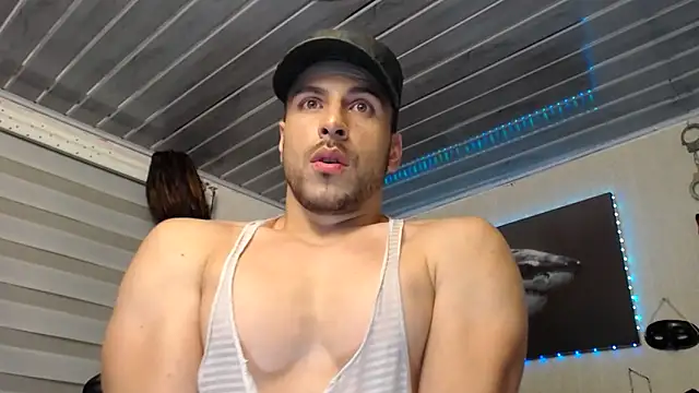bayronfit Adlı Modelin Canlı XXX Sohbeti