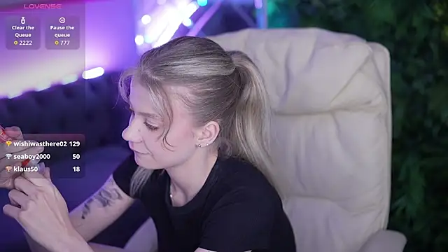SandyLayy webcam show