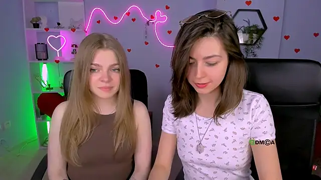 Chatroom XXX en direct de veronica_bubble