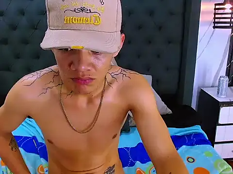 Daniel_Guty live XXX chat