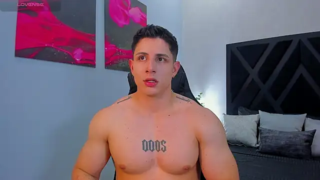 Johan_Williams_07 Chat XXX in diretta